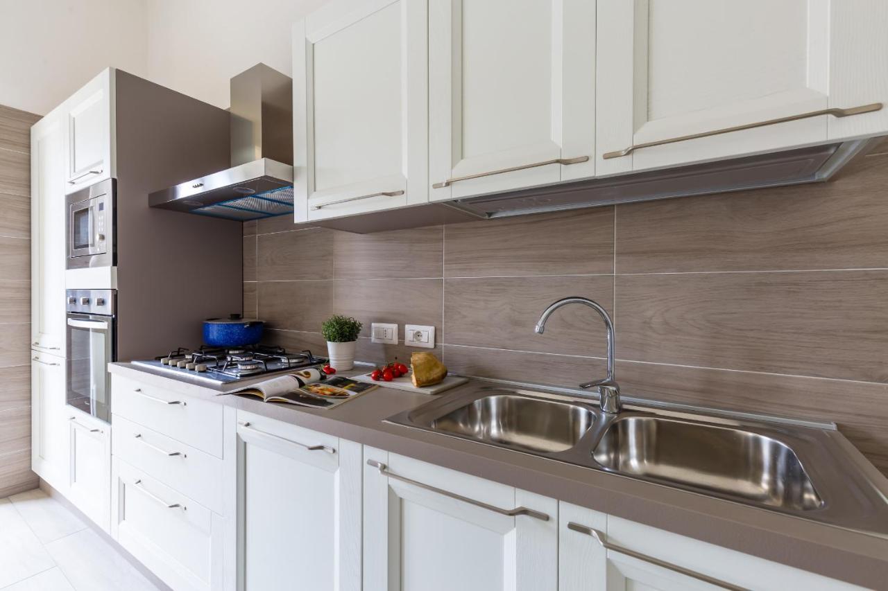 Chiara Modern Apartment By Wonderful Italy Naples Exterior photo